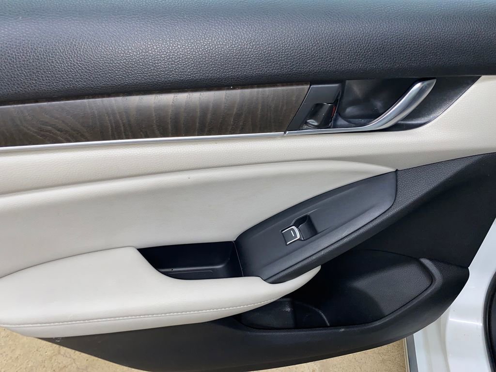 Used 2018 Honda Accord EX-L image 15
