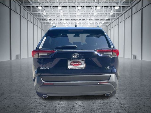 Used 2025 Toyota RAV4 XLE AWD/4WD image 9