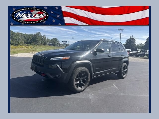 Used 2017 Jeep Cherokee Trailhawk w/ Comfort & Convenience Group