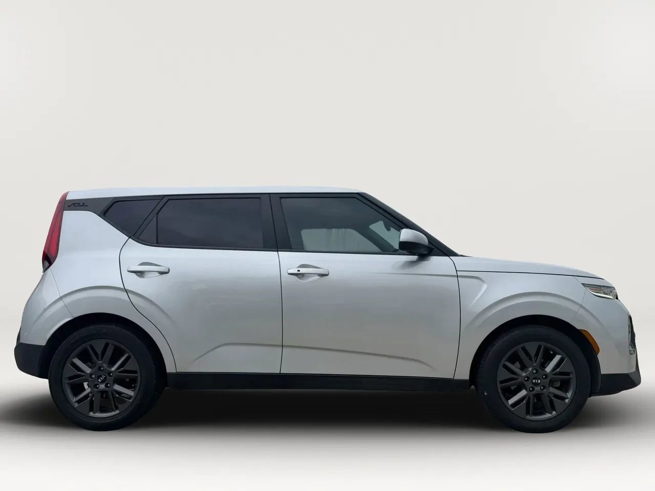 Used 2020 Kia Soul EX FWD image 5