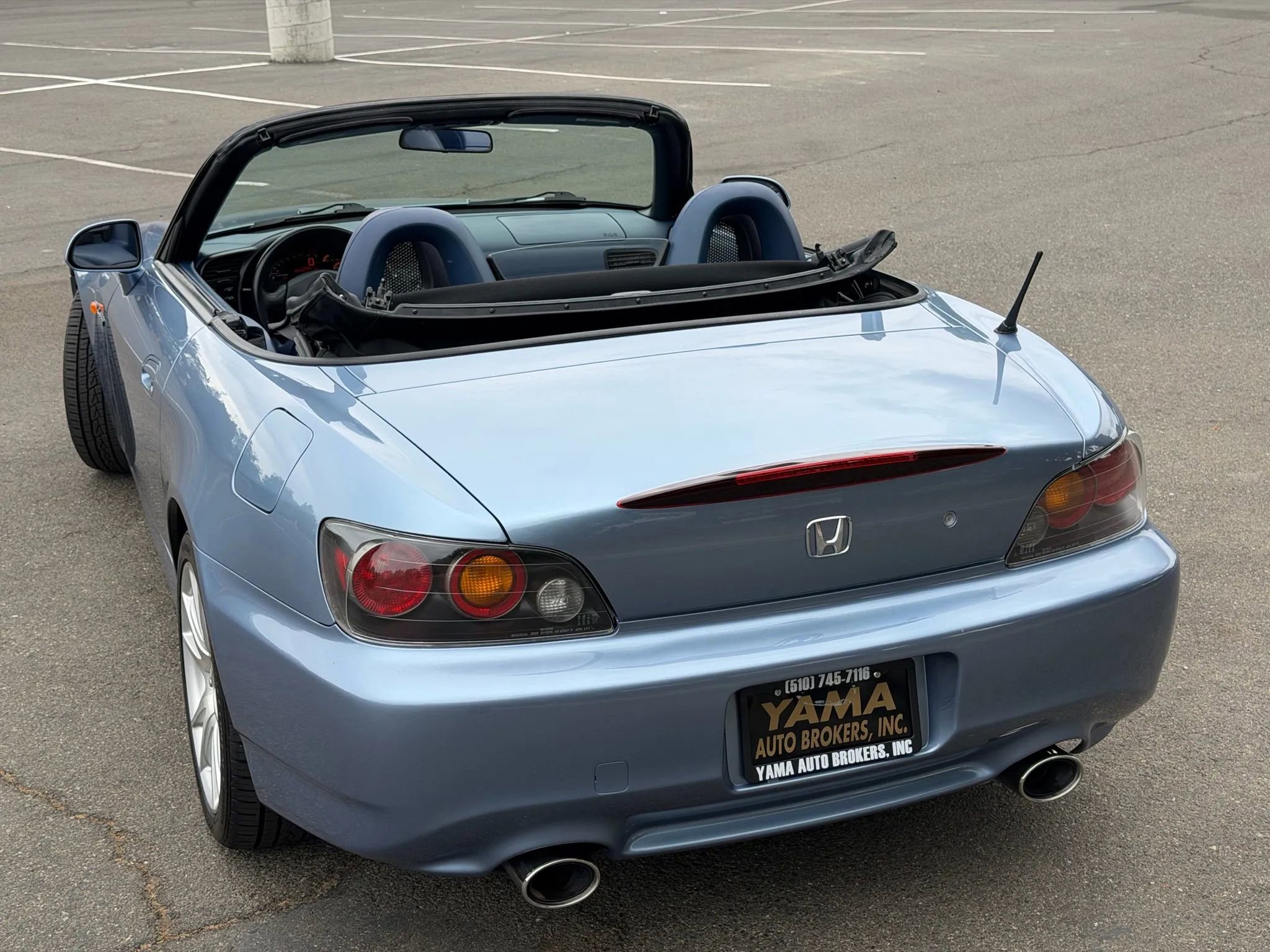 Used 2005 Honda S2000 image 5