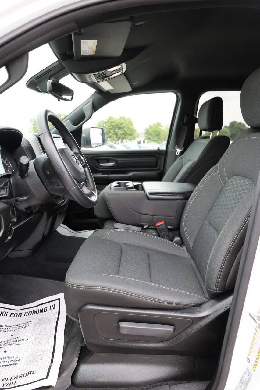 Used 2025 RAM 1500 Tradesman AWD/4WD image 13