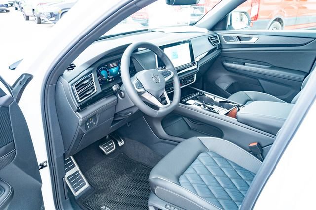 New 2026 Volkswagen Atlas Cross Sport SEL Premium R-Line AWD/4WD image 17