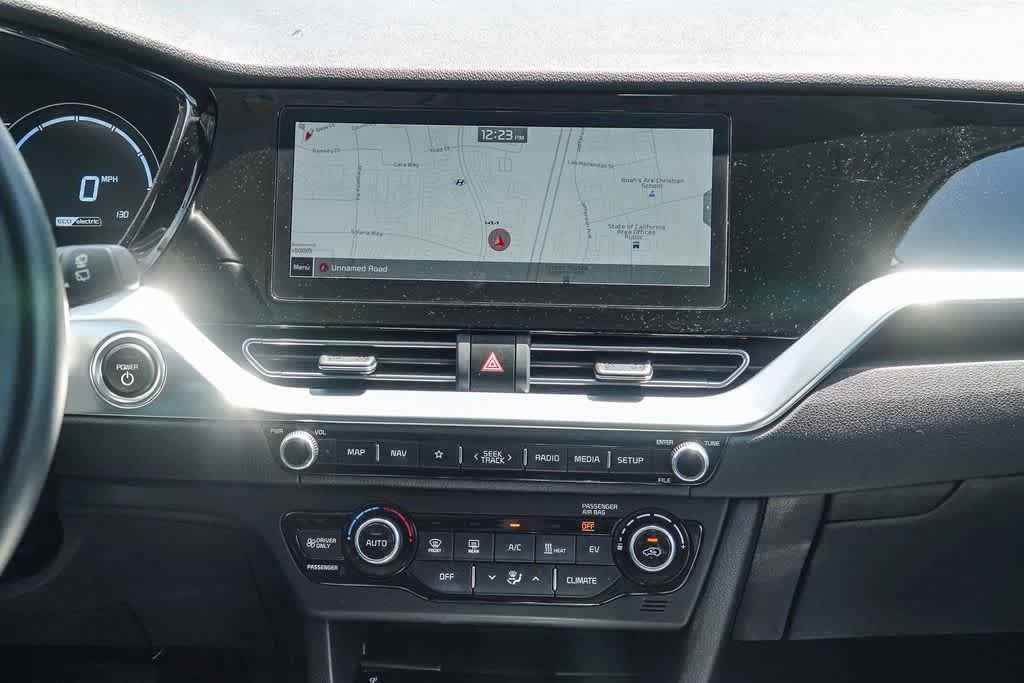 Certified 2022 Kia Niro EX Premium FWD image 12