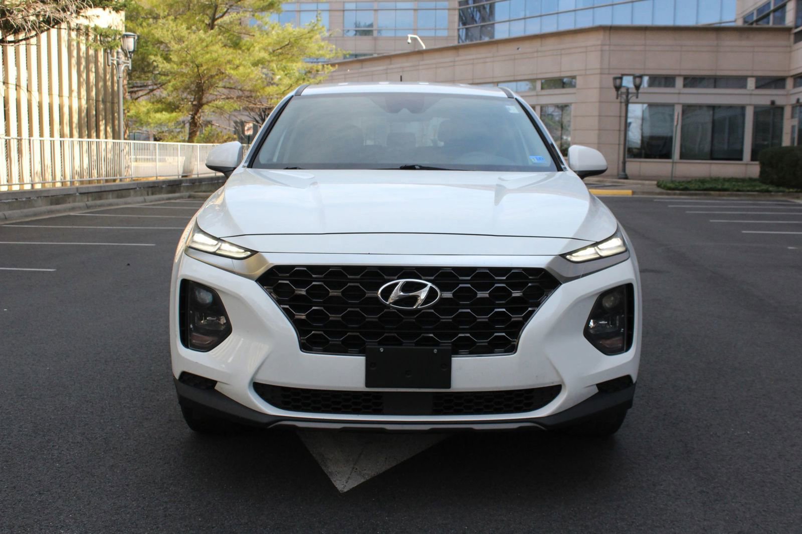 Used 2019 Hyundai Santa Fe SE FWD image 3
