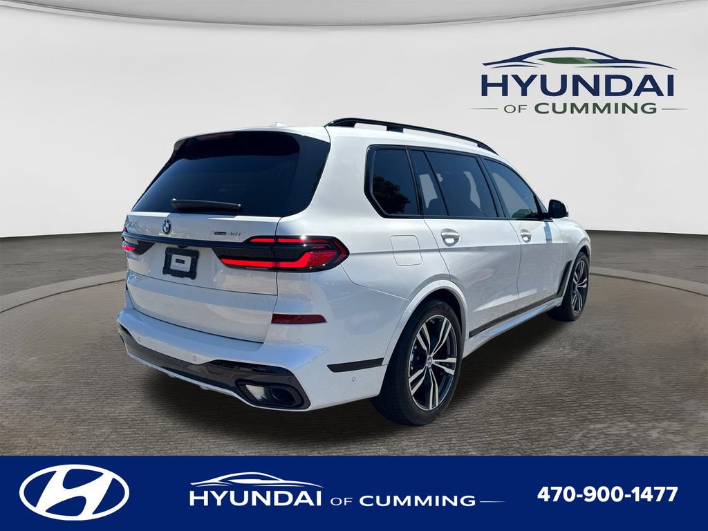 Used 2026 BMW X7 xDrive40i w/ M Sport Package AWD/4WD image 8