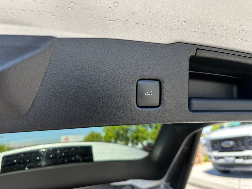 Used 2024 Ford Escape SE w/ PHEV Premium Package FWD image 23