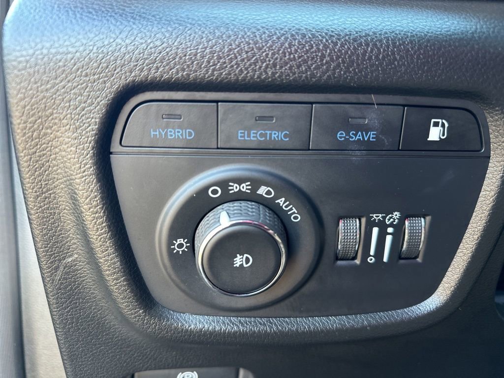 Used 2024 Jeep Grand Cherokee Trailhawk w/ Luxury Tech Group III image 27