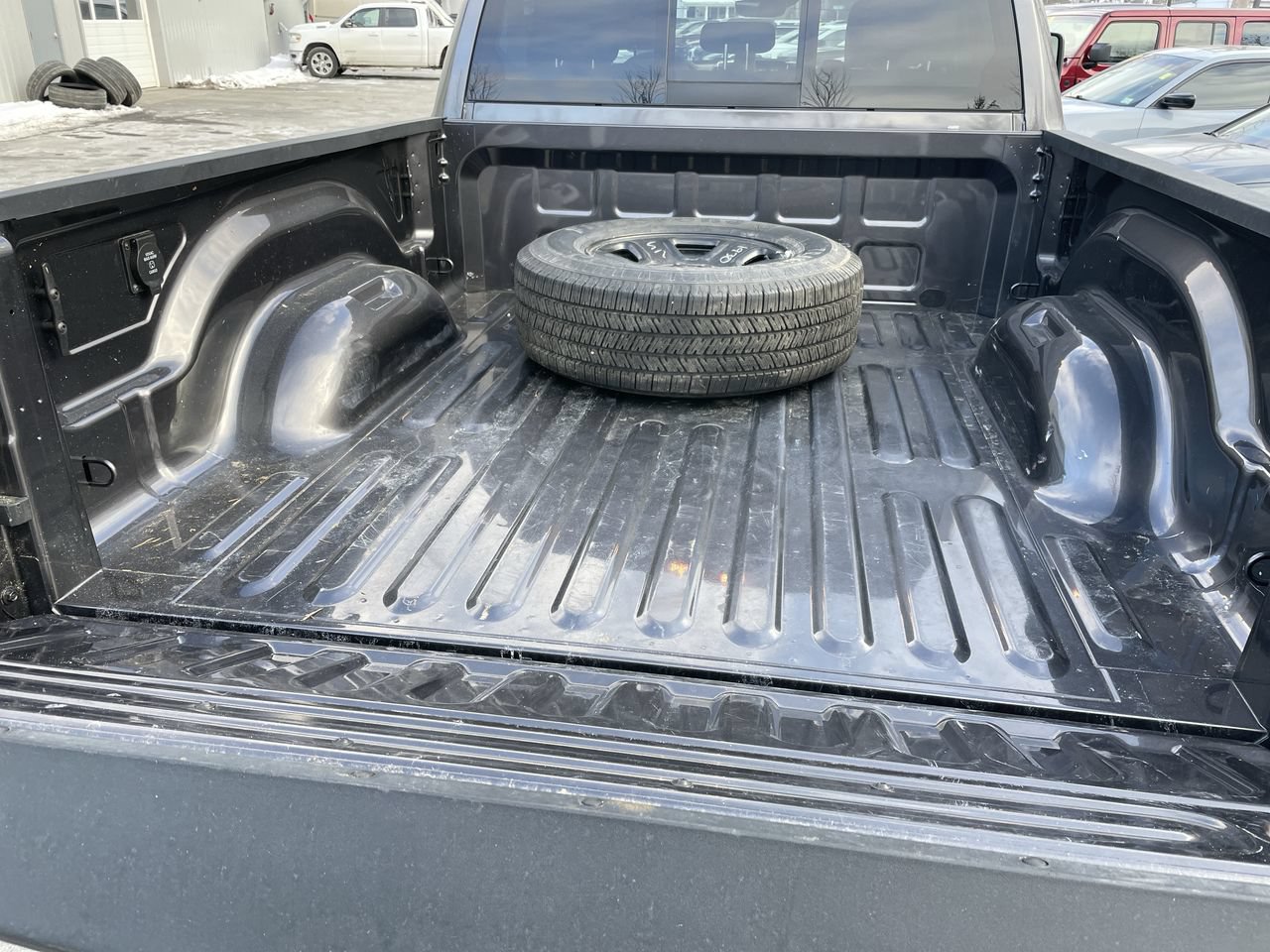 Used 2026 RAM 2500 Laramie AWD/4WD image 39