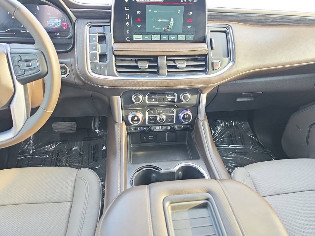 Used 2023 GMC Yukon SLT w/ SLT Luxury Package AWD/4WD image 14