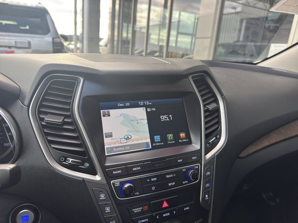 Used 2019 Hyundai Santa Fe XL image 25