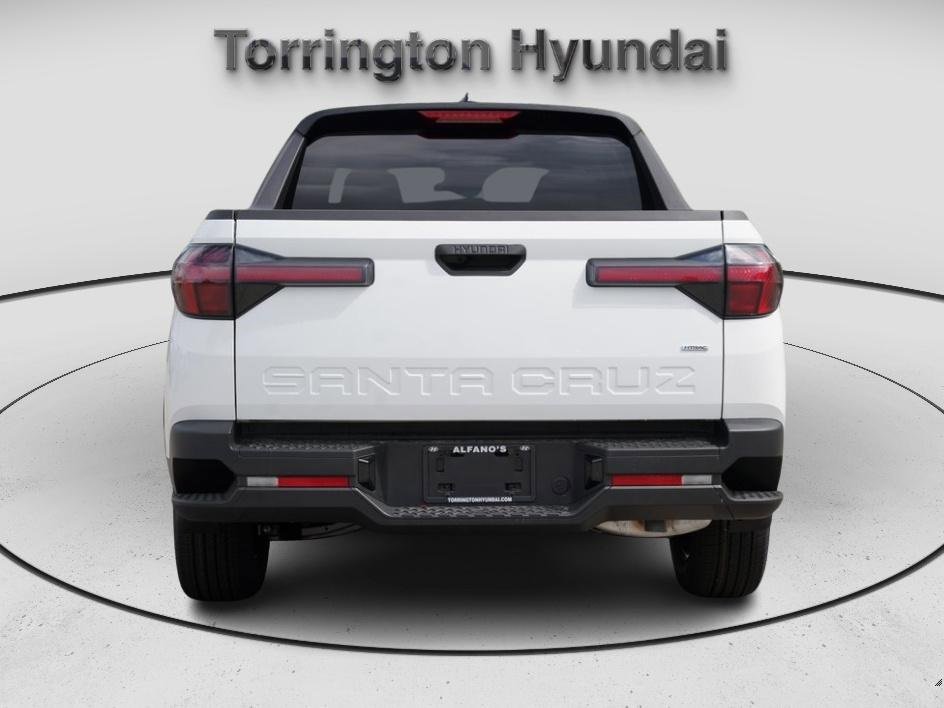 New 2025 Hyundai Santa Cruz SE image 5