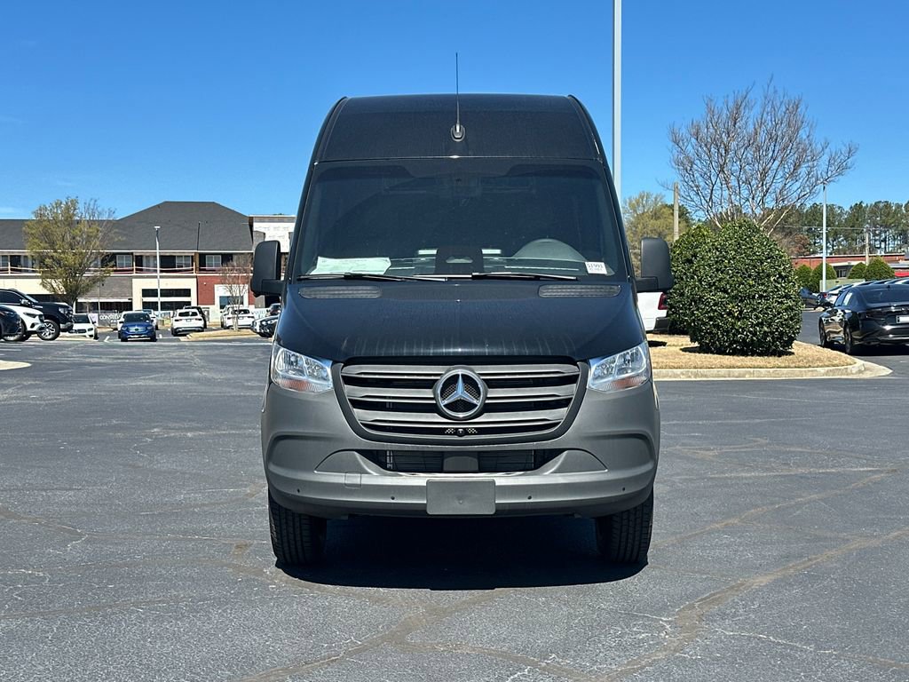Used 2025 Mercedes-Benz Sprinter 2500 image 2