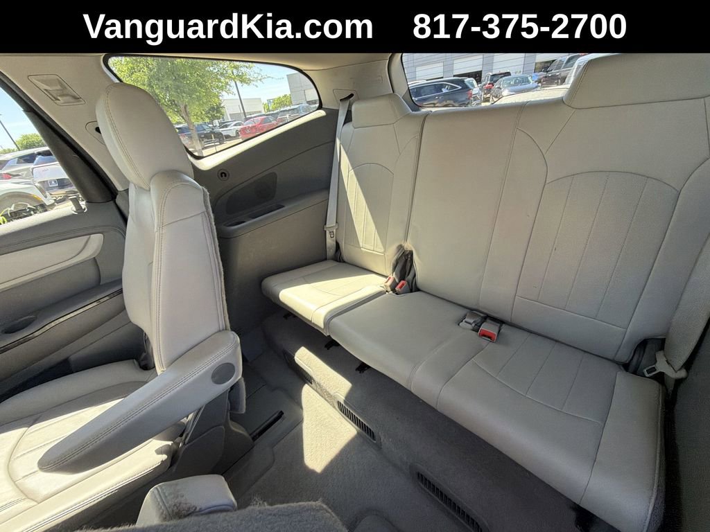 Used 2016 Chevrolet Traverse LTZ AWD/4WD image 28