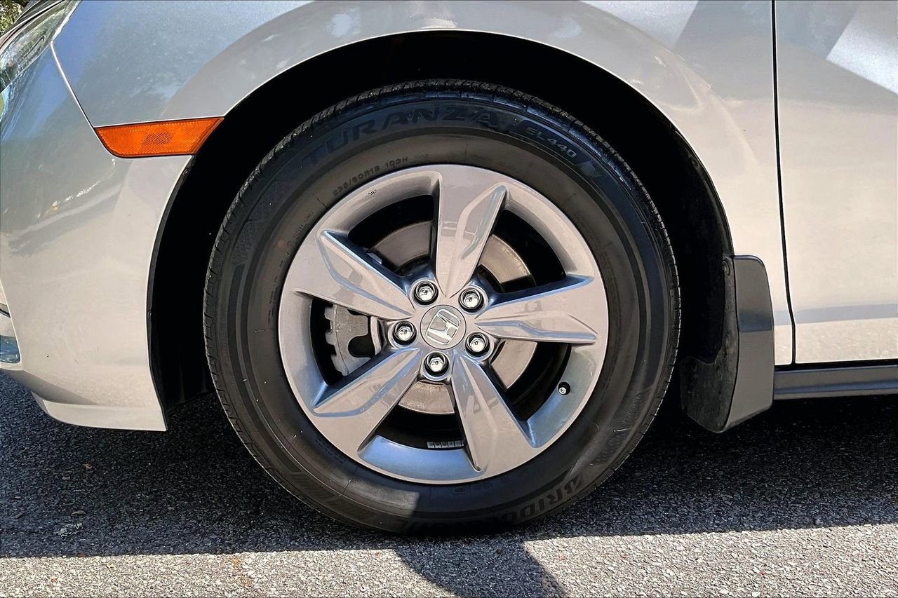 Used 2024 Honda Odyssey EX image 34
