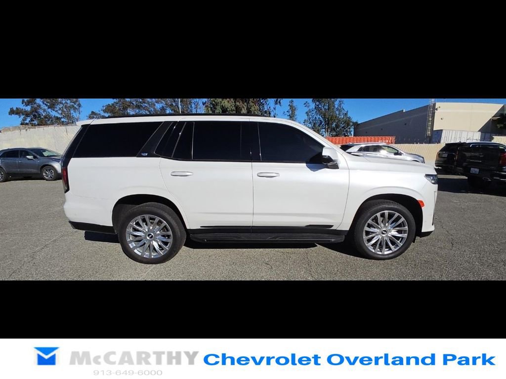 Used 2023 Cadillac Escalade Premium Luxury w/ LPO, Illumination Package AWD/4WD image 3