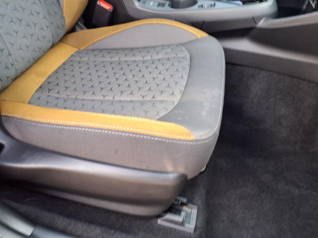 Certified 2025 Subaru Crosstrek 2.5i Sport w/ Crosstrek Mirror Package image 20