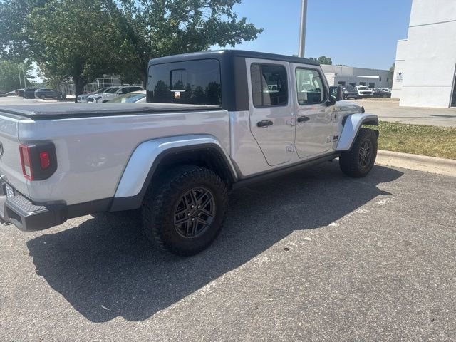 Used 2024 Jeep Gladiator Sport AWD/4WD image 10