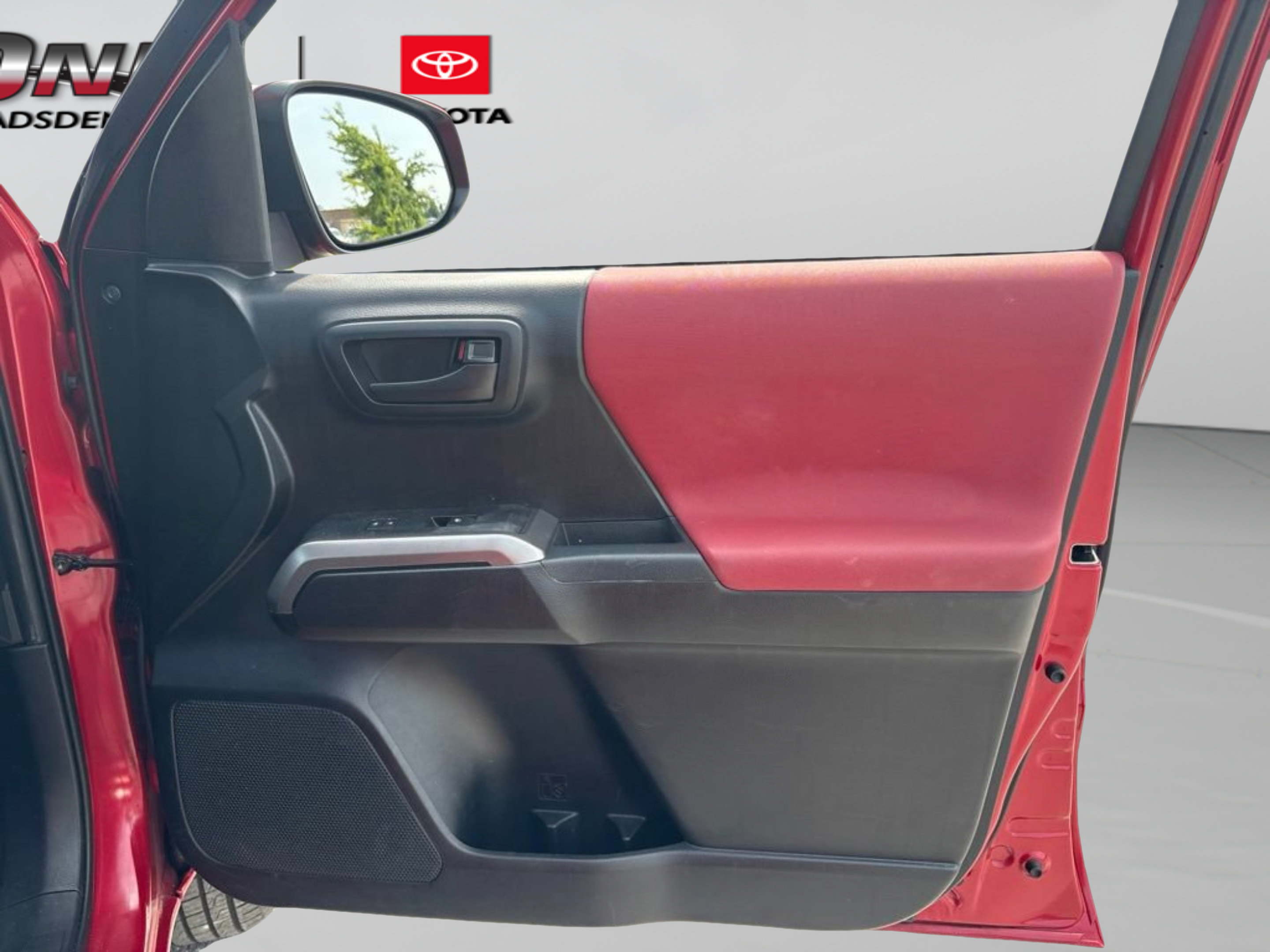 Certified 2021 Toyota Tacoma SR5 RWD image 30