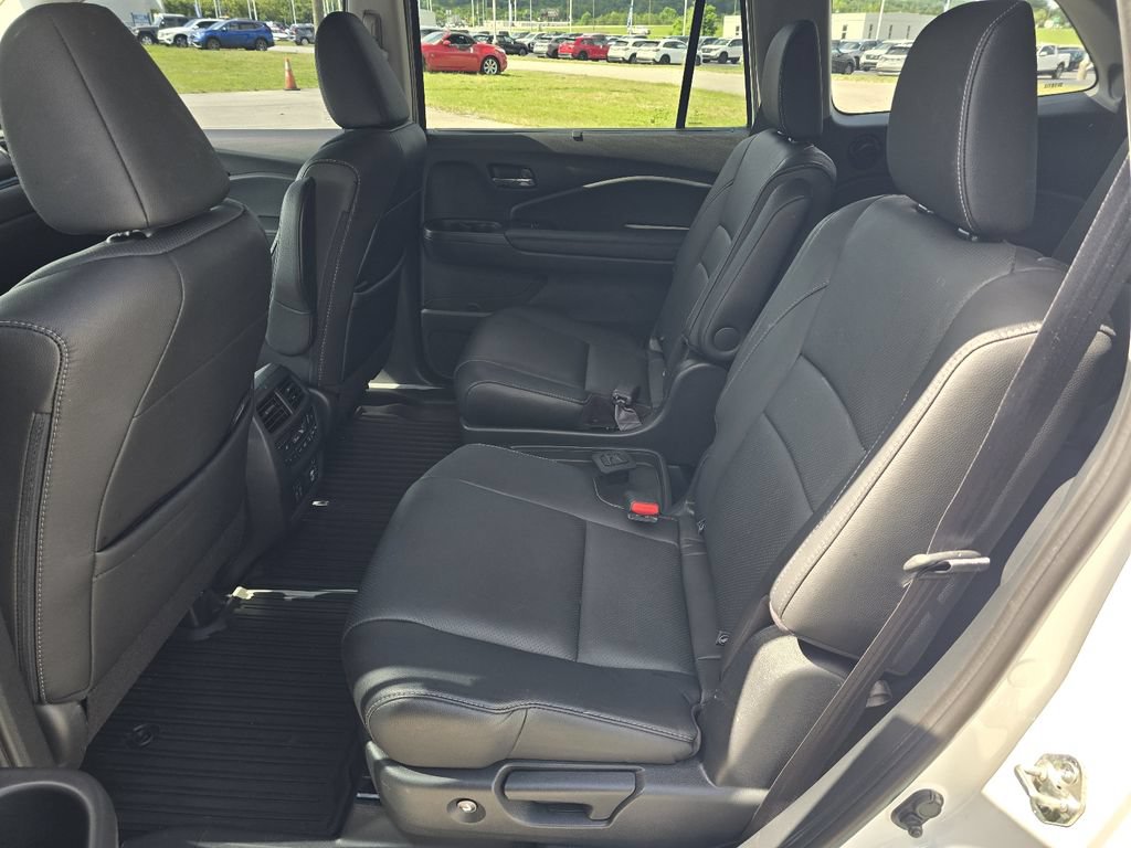 Used 2021 Honda Pilot Elite image 12