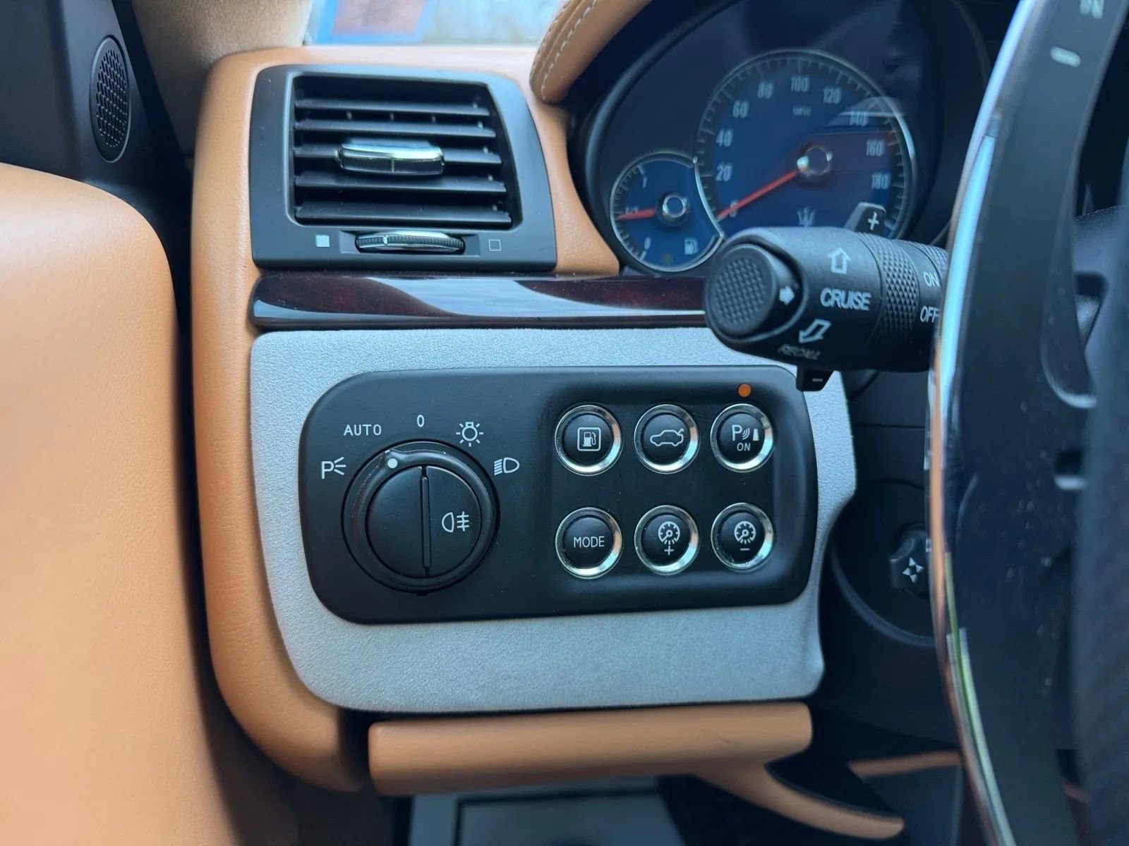 Used 2018 Maserati GranTurismo Sport image 25