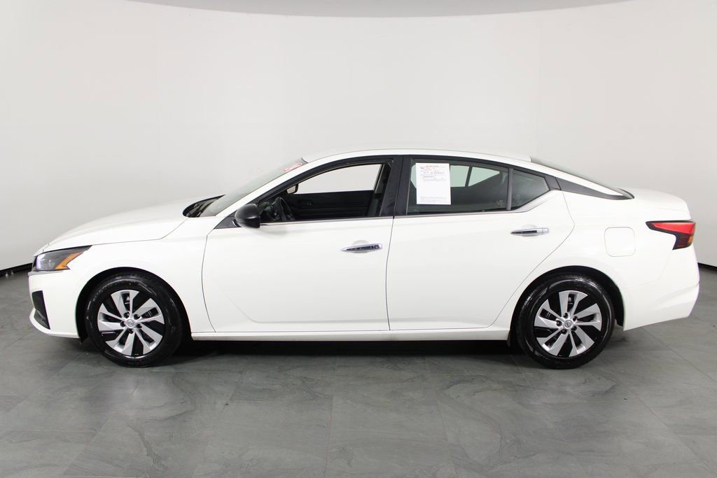 Certified 2024 Nissan Altima 2.5 S image 9