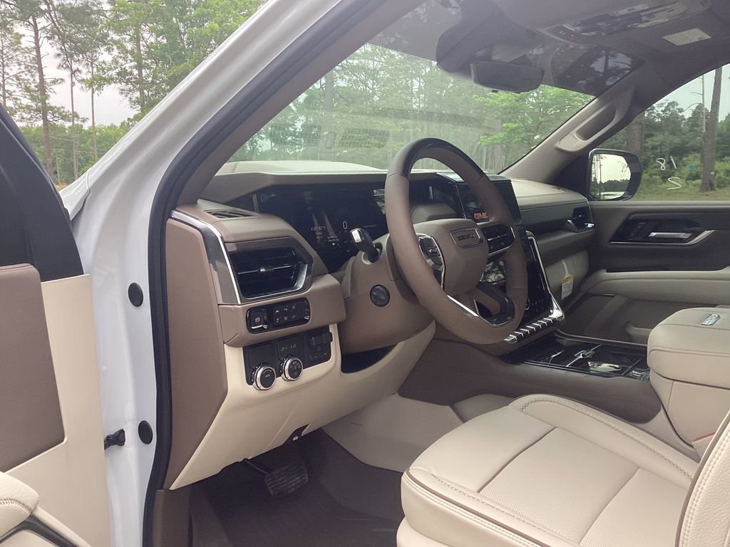 New 2026 GMC Yukon XL Denali w/ Denali Reserve Package RWD image 14