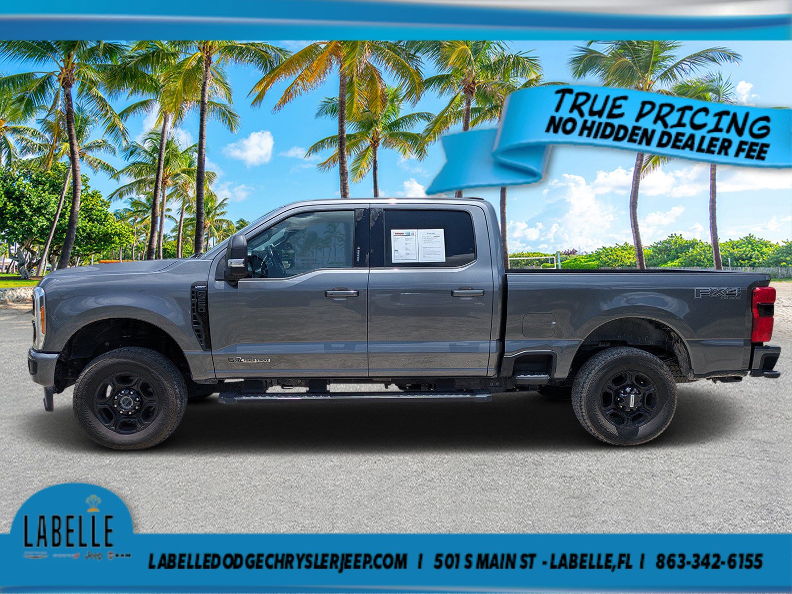 Used 2023 Ford F250 4x4 Crew Cab Super Duty image 7