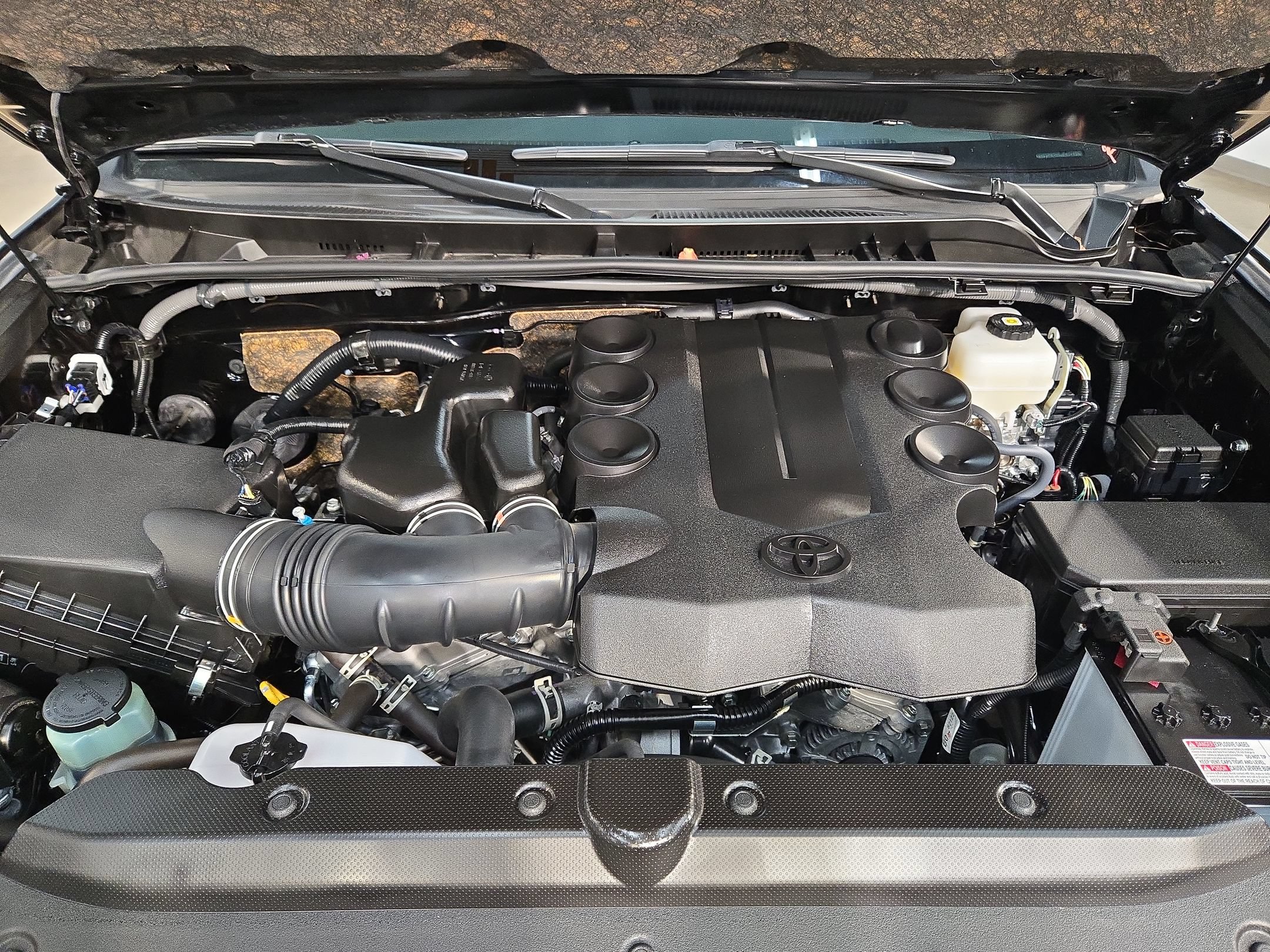 Certified 2024 Toyota 4Runner Limited AWD/4WD image 19