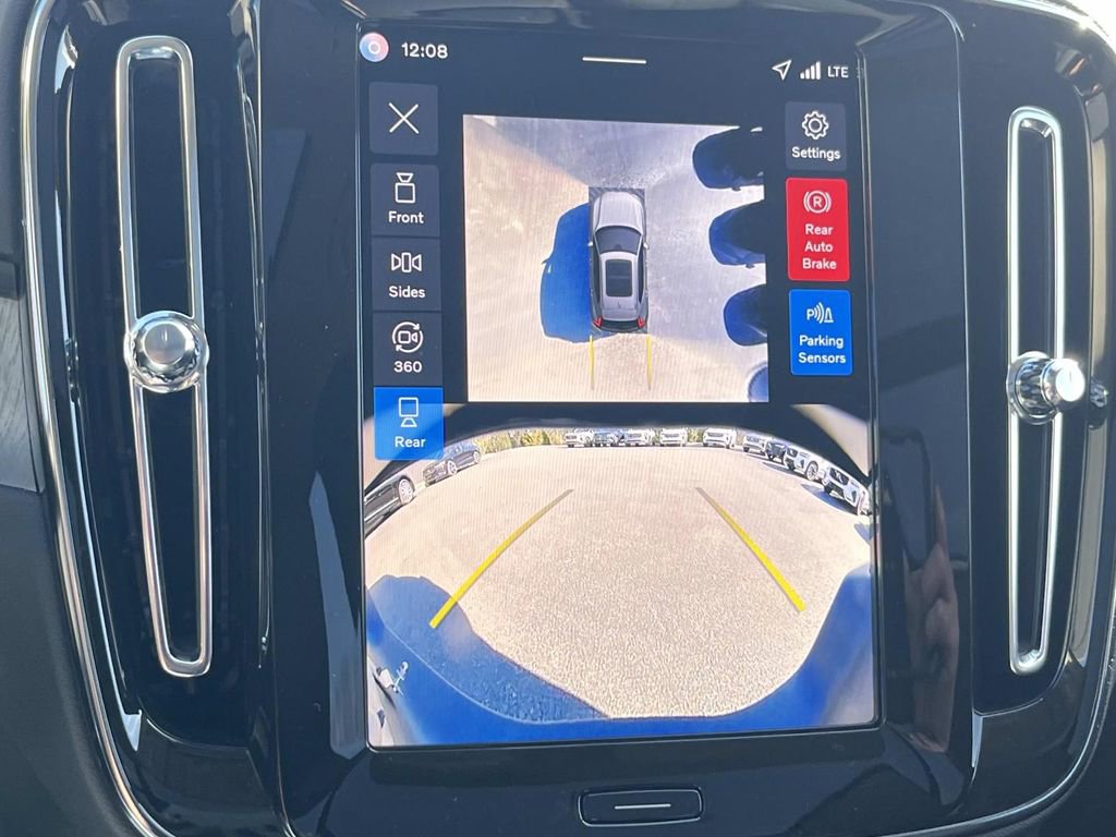 New 2026 Volvo XC40 B5 Ultra w/ Climate Package image 27