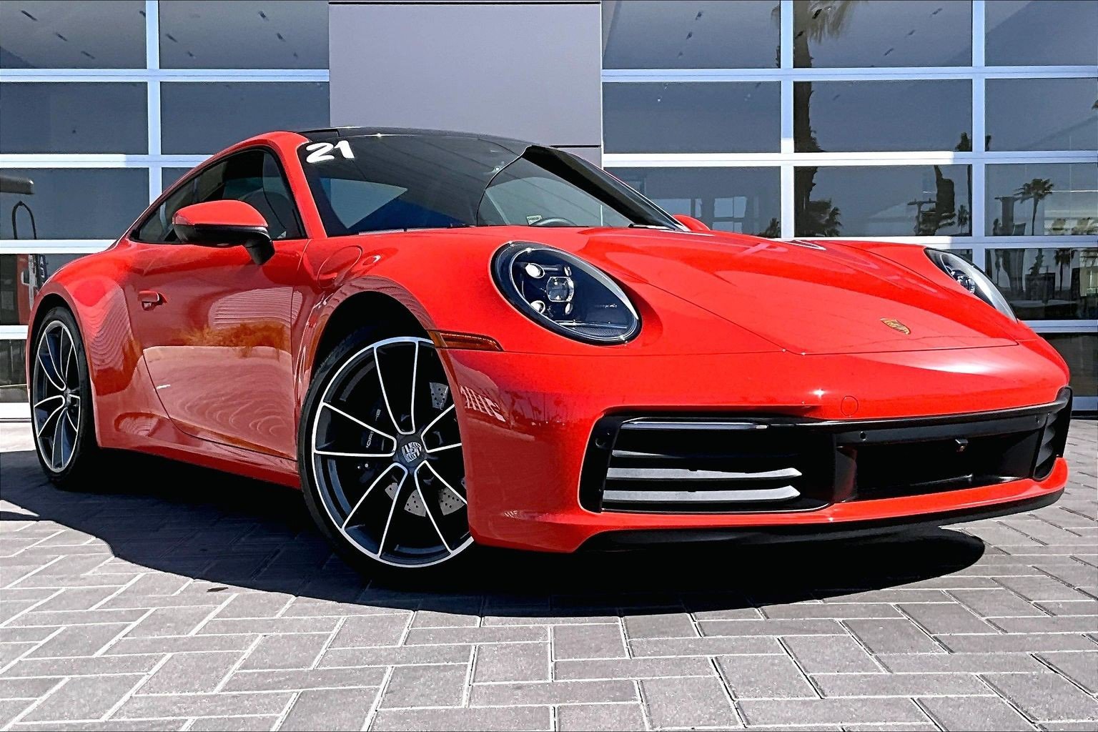 Used 2021 Porsche 911 Carrera image 3
