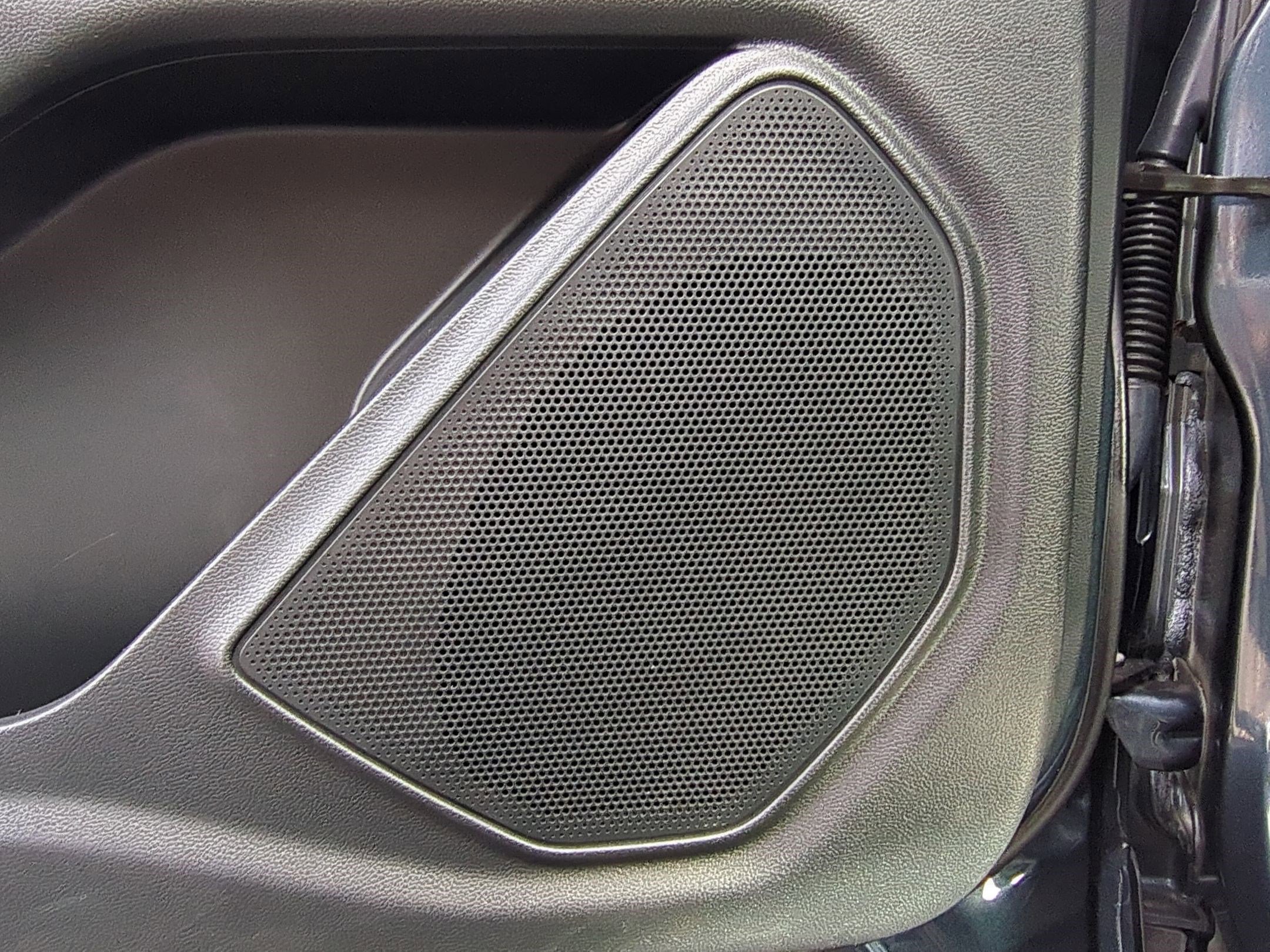 Used 2022 Ford Explorer Limited w/ Equipment Group 301A image 15