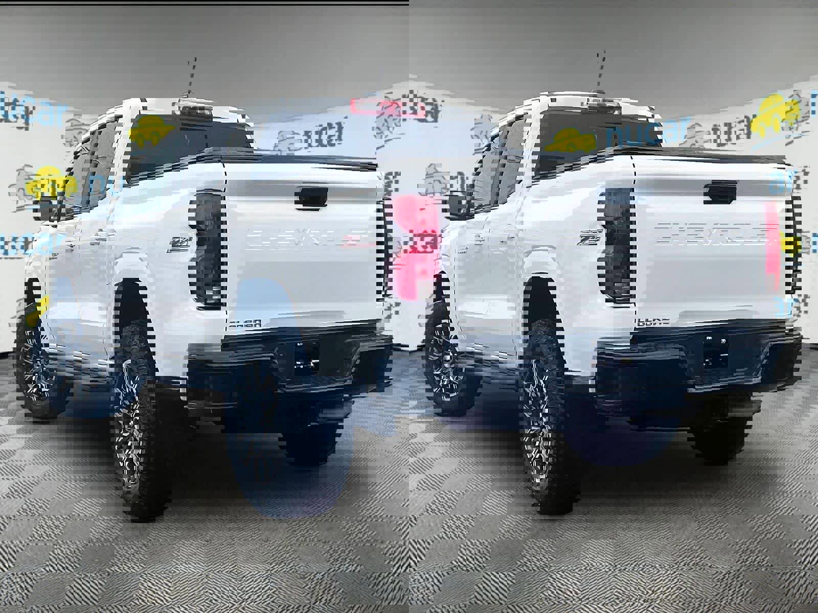 Used 2024 Chevrolet Colorado Z71 w/ Z71 Convenience Package 2 image 4