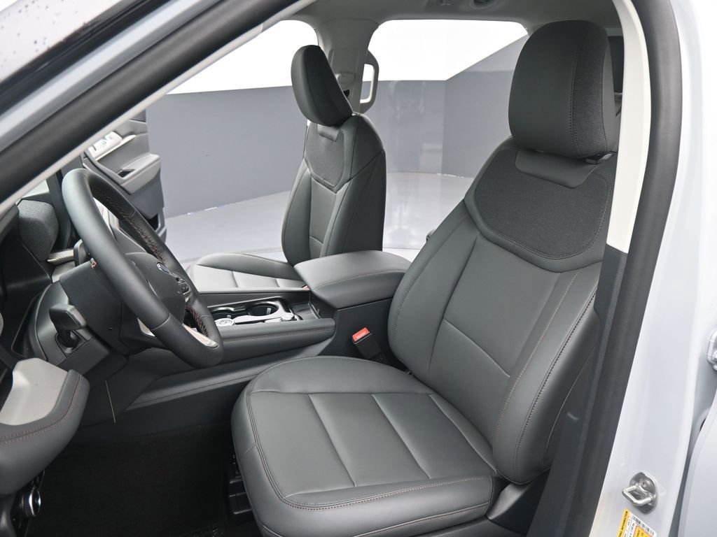 New 2026 Ford Explorer Active w/ Active Comfort Package image 12