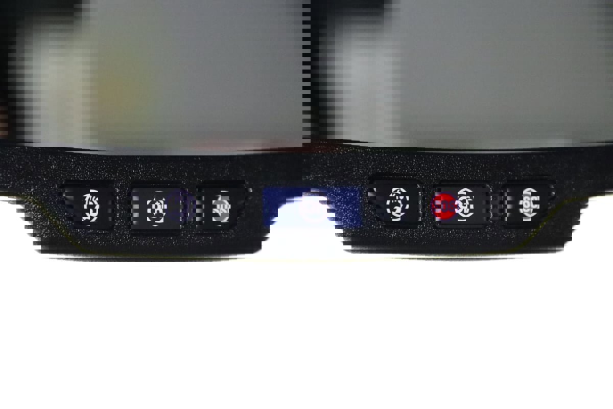 Used 2017 GMC Yukon Denali w/ Open Road Package image 22