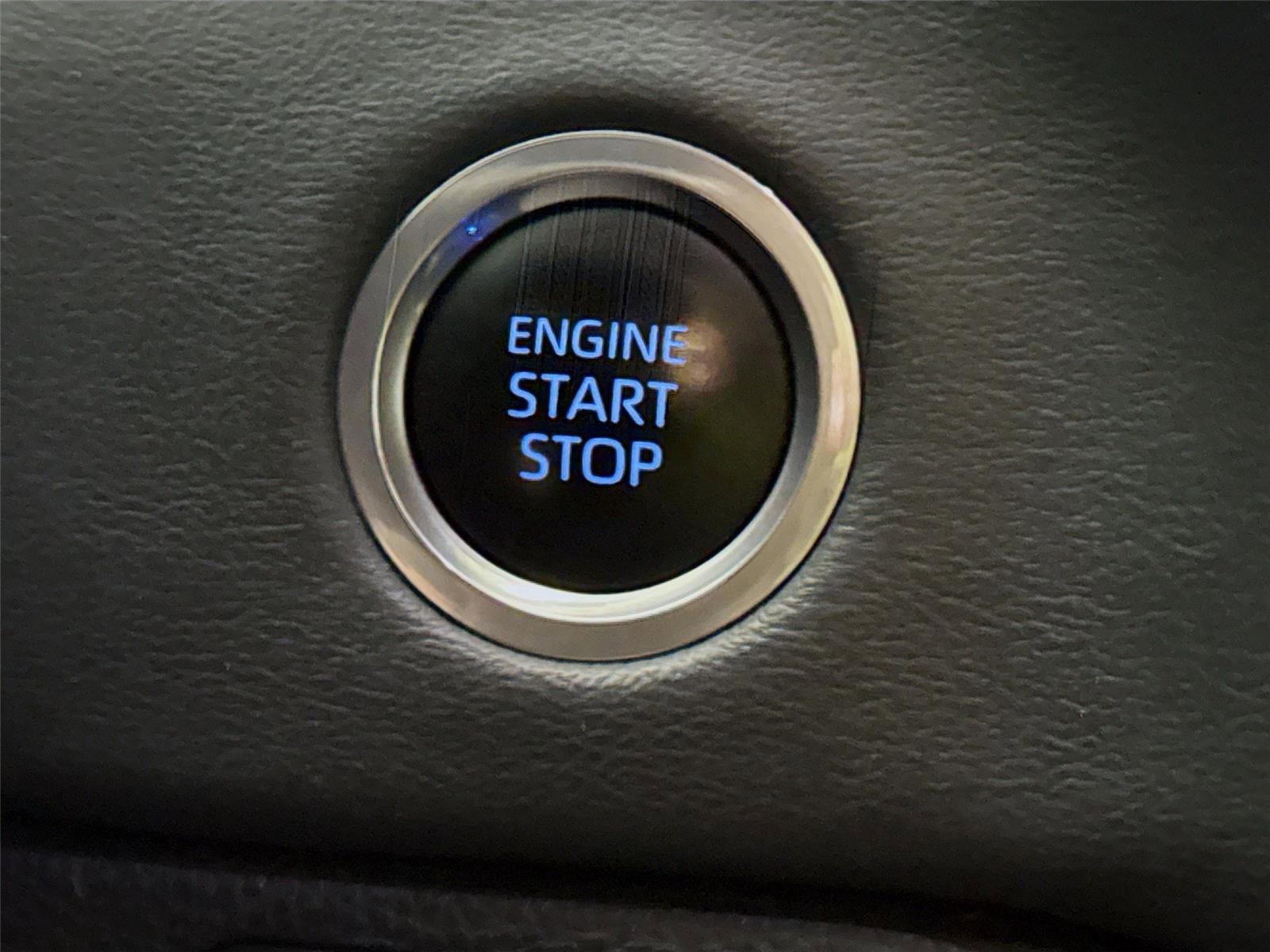 Used 2023 Toyota Tundra Platinum AWD/4WD image 10