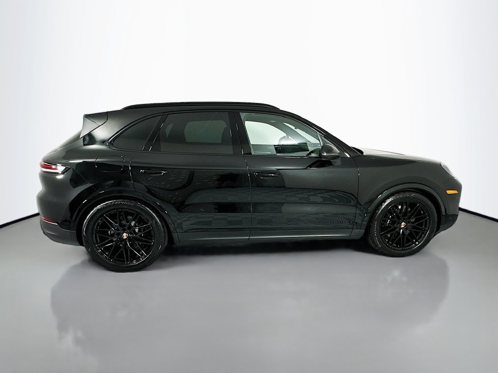 New 2026 Porsche Cayenne AWD/4WD image 8