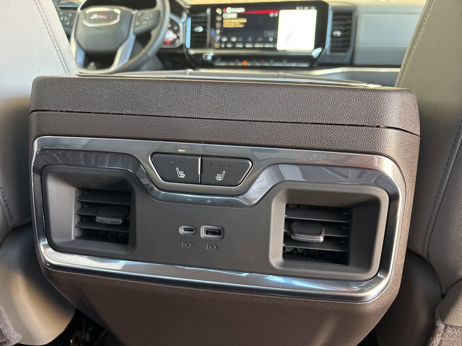 New 2026 GMC Sierra 1500 SLT image 17