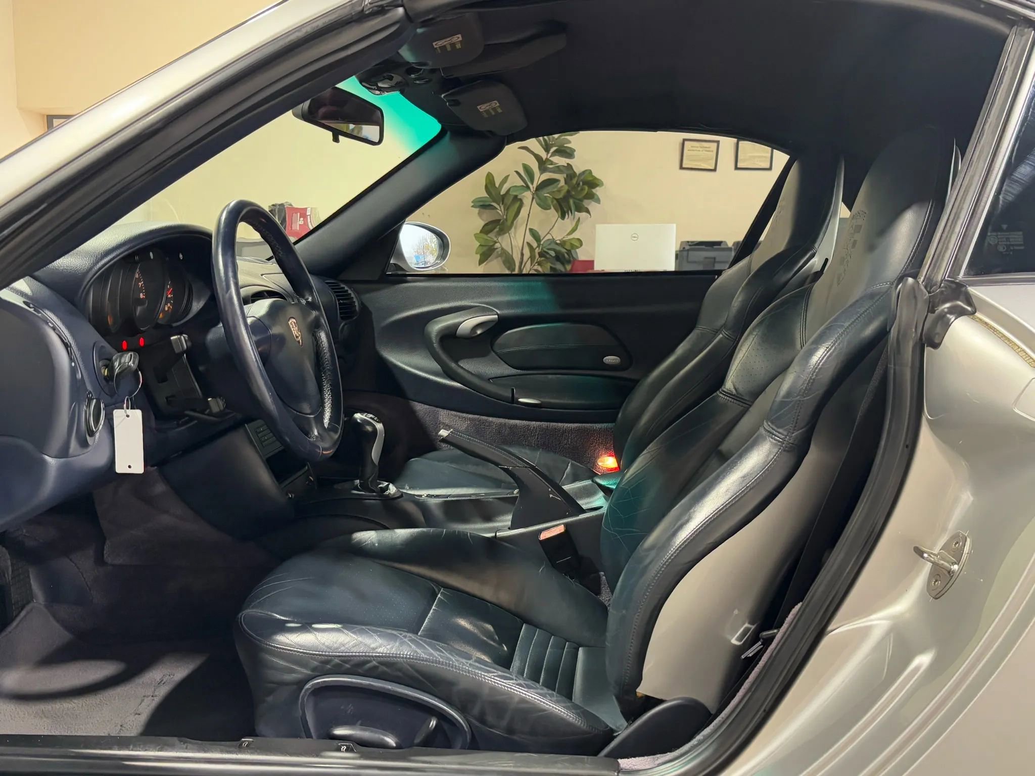 Used 2004 Porsche 911 Carrera image 19