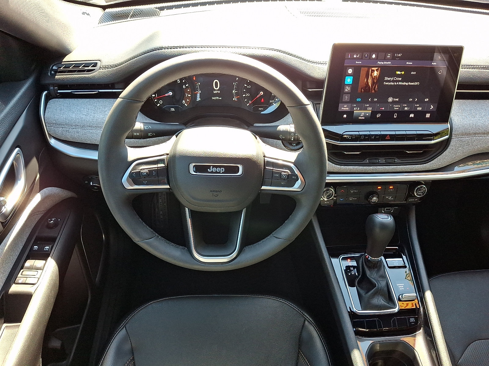 Certified 2023 Jeep Compass Latitude AWD/4WD image 12