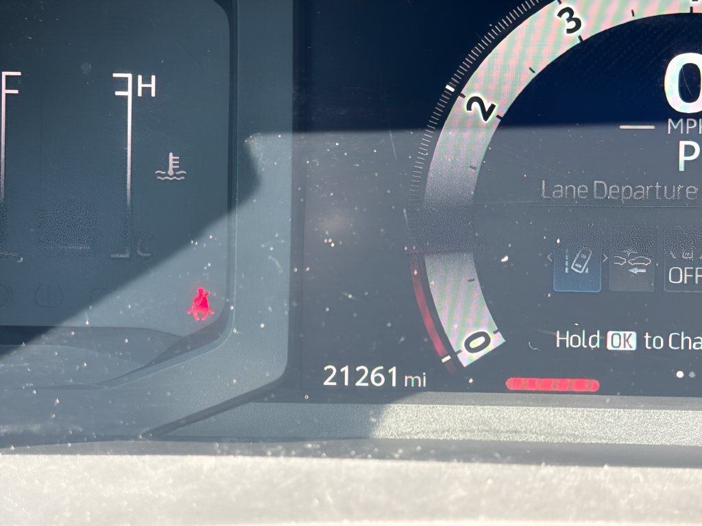 Used 2025 Toyota Tacoma SR RWD image 21