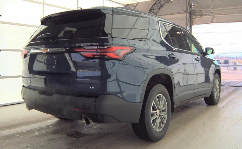 Used 2023 Chevrolet Traverse LT image 4