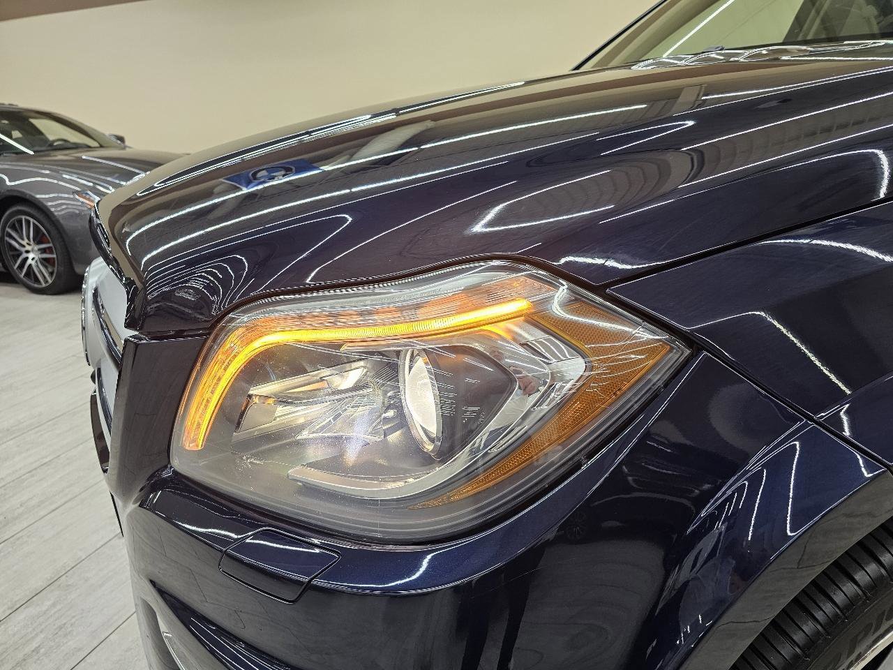 Used 2014 Mercedes-Benz GL 550 4MATIC image 10