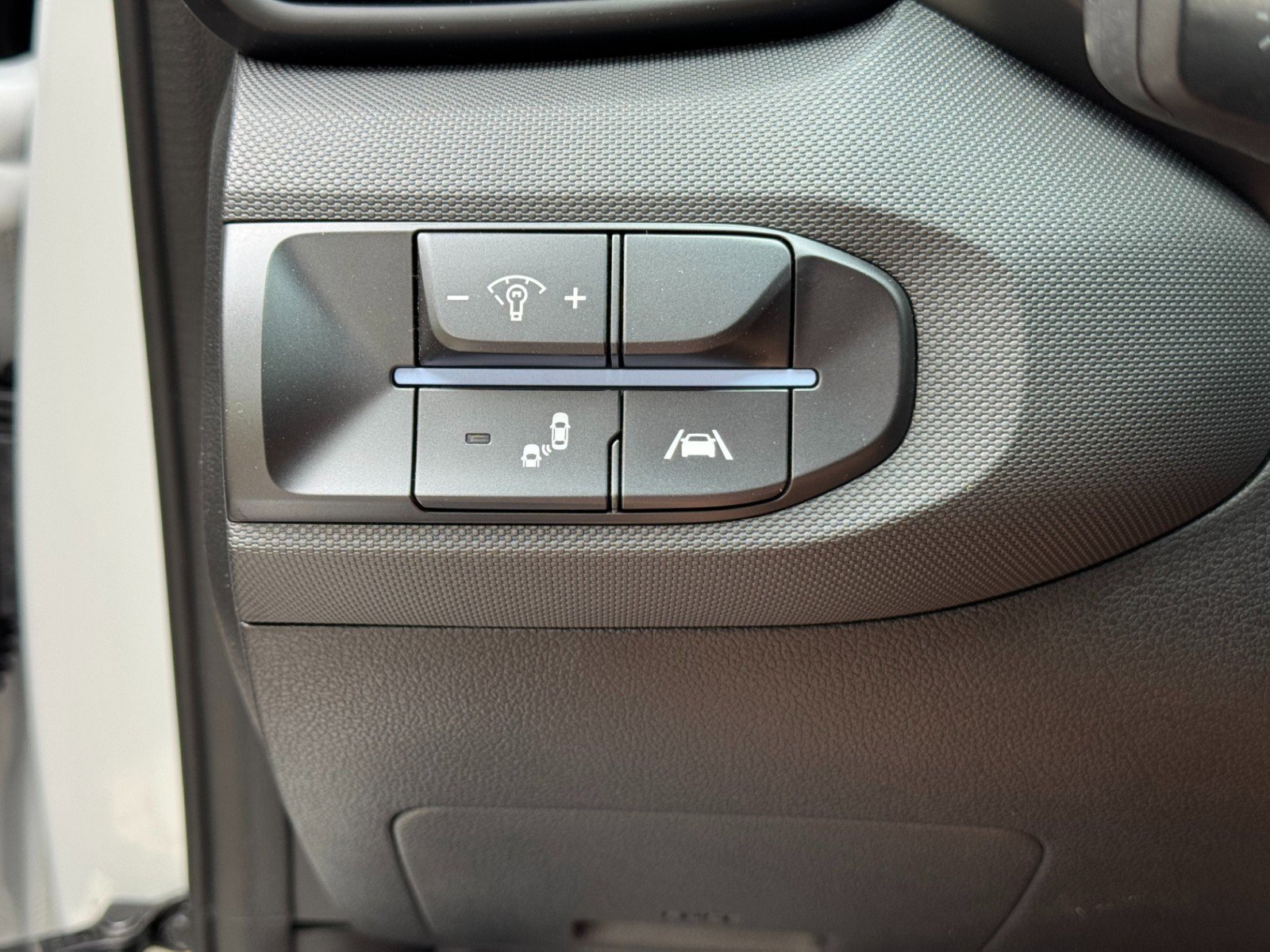 Used 2021 Hyundai Veloster N image 17