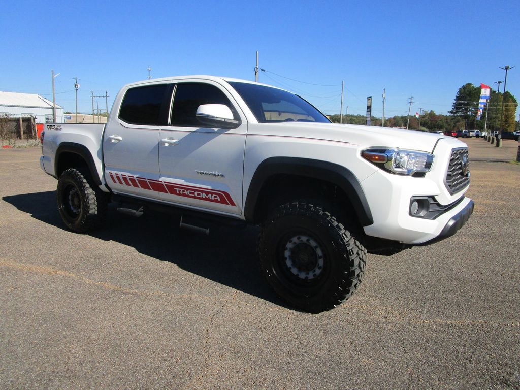 Used 2022 Toyota Tacoma TRD Off-Road image 5