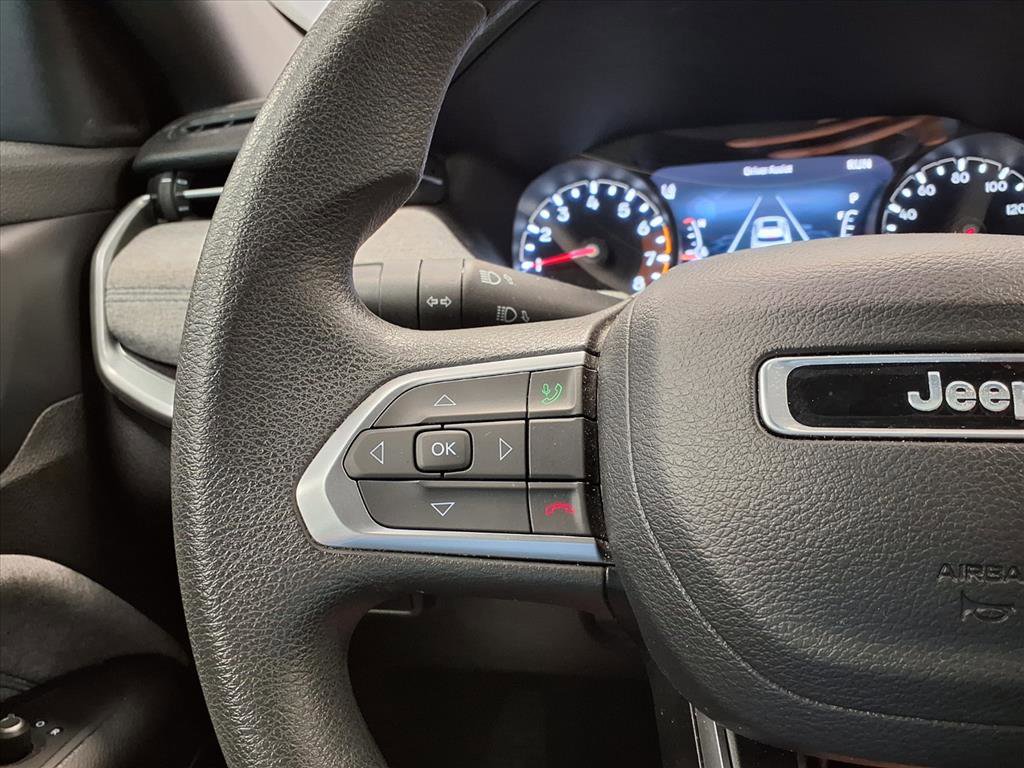 Used 2023 Jeep Compass Sport image 28