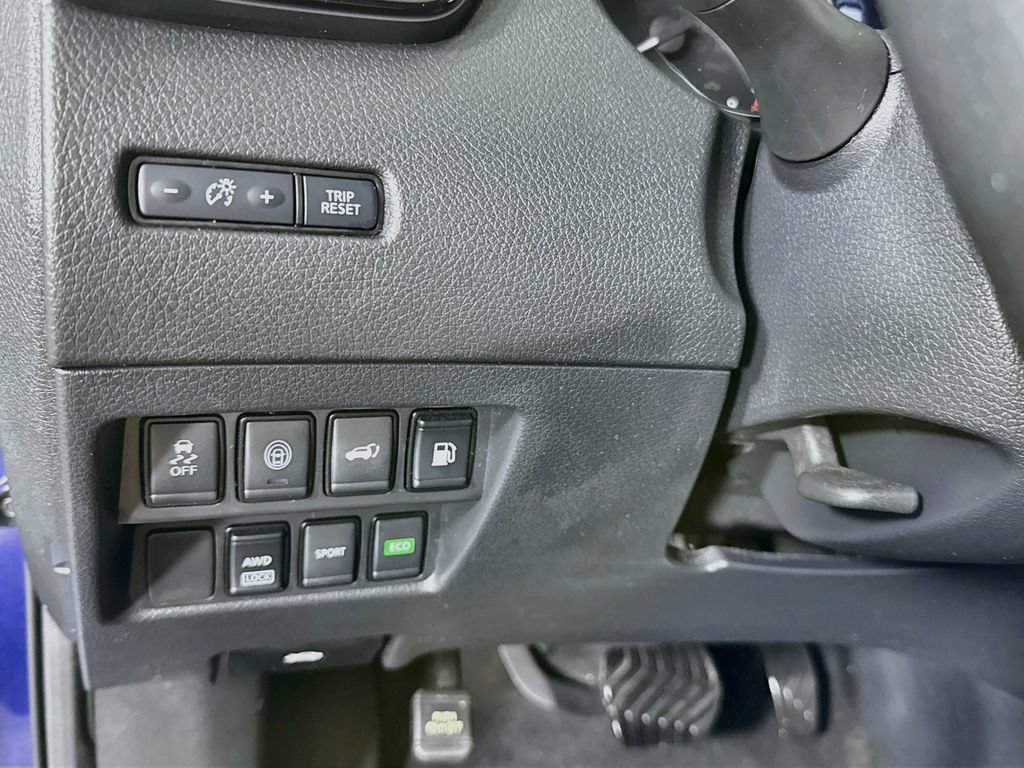 Certified 2020 Nissan Rogue SV AWD/4WD image 19