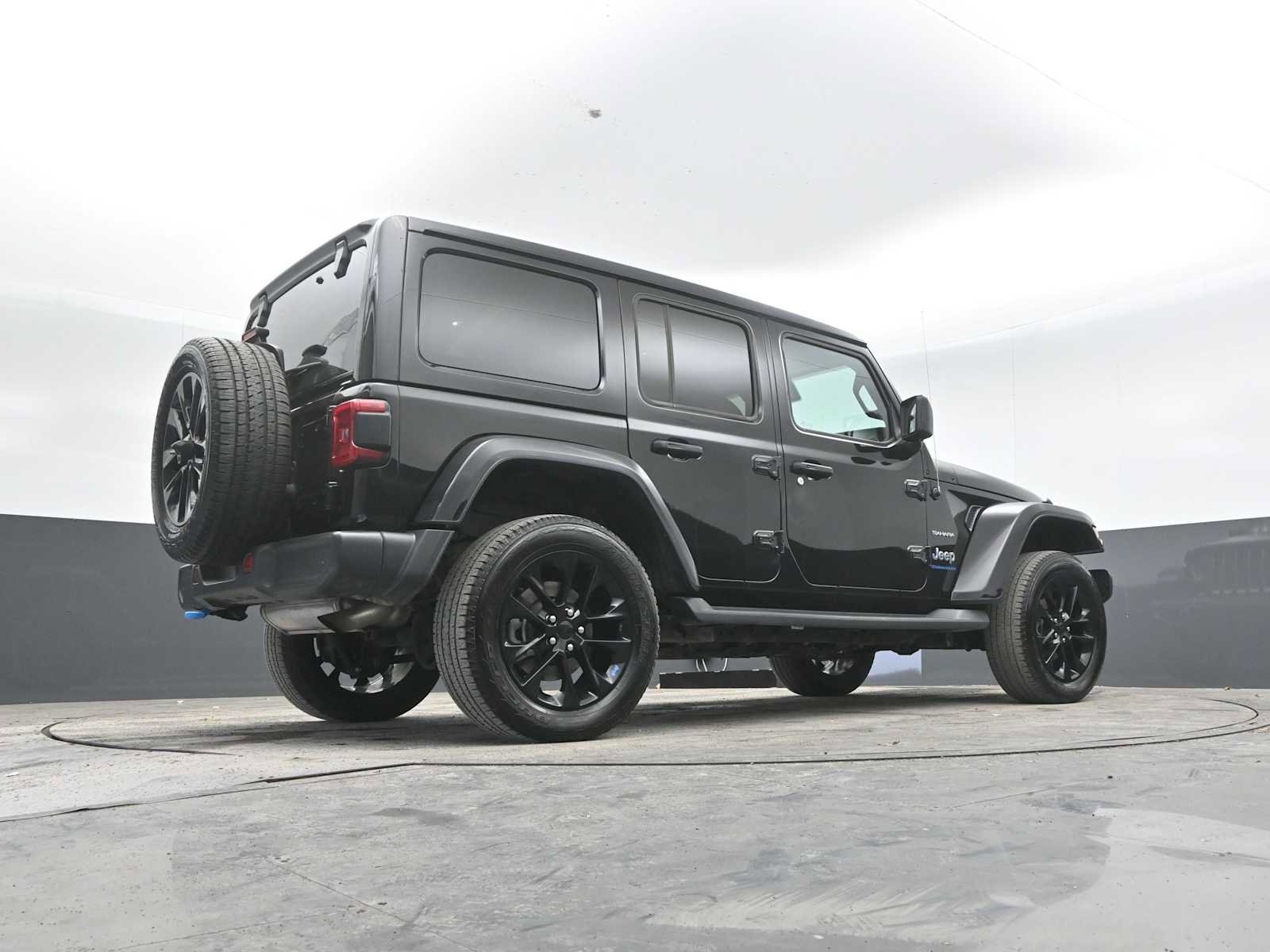 Used 2023 Jeep Wrangler Sahara w/ Cold Weather Group image 47