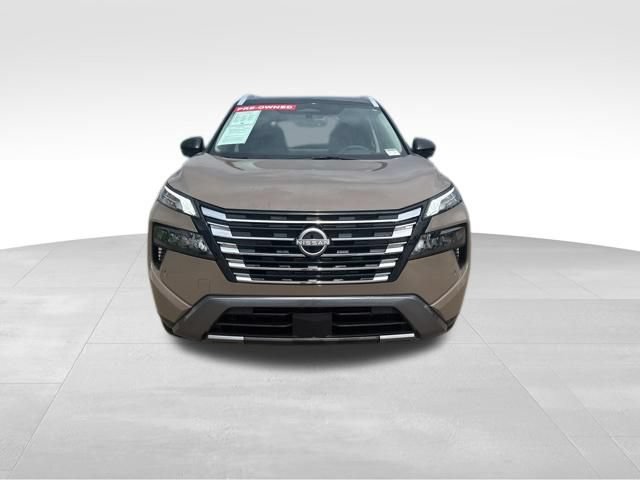 Used 2025 Nissan Rogue SL w/ Tech Package AWD/4WD image 3