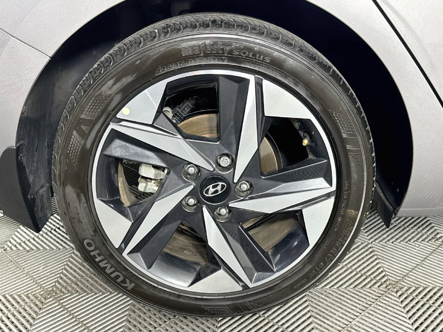Used 2023 Hyundai Elantra SEL w/ Convenience Package FWD image 30